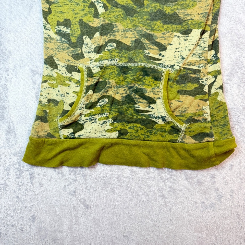 Energie T-Shirt Junior Girls M Green Camo Scoop Neck Kangaroo Pocket Y2k Grunge - Picture 7 of 8